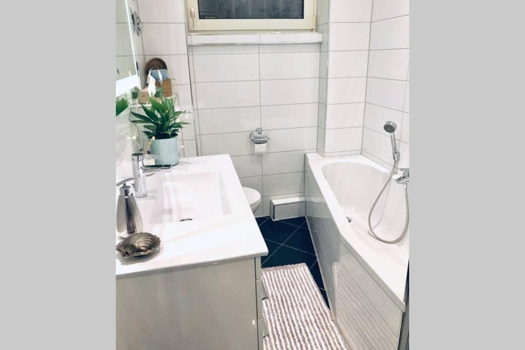 Home In The Heart Of Mannheim, Free Parking, Netflix, Fast Wifi Esterno foto